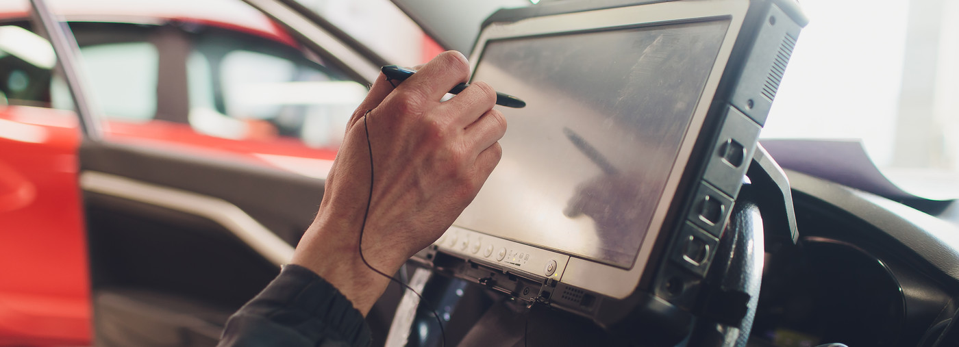 mechanic doing a diagnostics check on a vehicle - Car Diagnostics Colwick, Nottingham